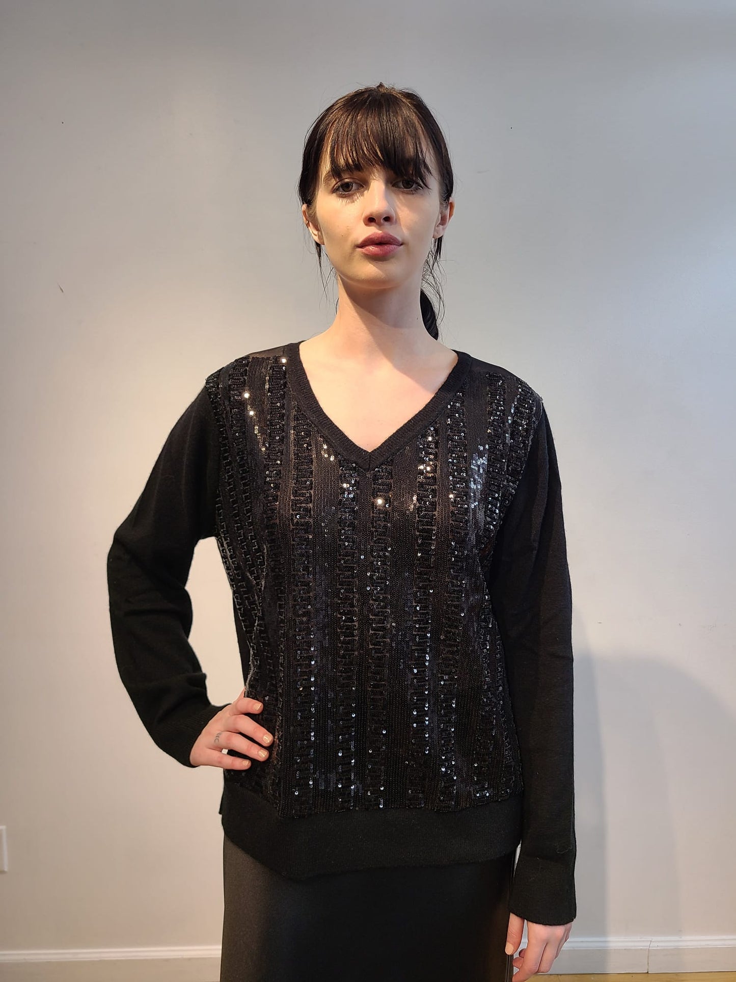 BLACK CASHMERE V NECK WITH FRONT EMBELLISHED BLACK MICRO SEQUIN ANCIENT ROMAN MONOGRAM(SIZE L)