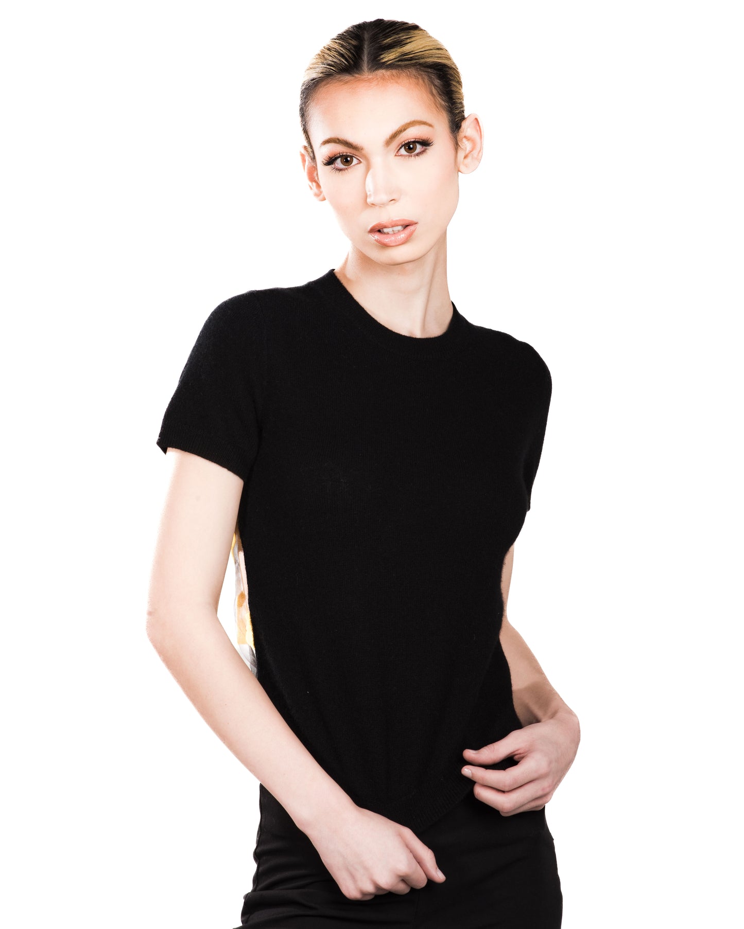 XS BLACK CREW NECK SHORT SLEEVE CASHMERE SWEATER WITH YELLOW DAMASK AFRICAN POPPIES ON BLACK SILK ORGANZA BACK WITH BLACK SILK ORGANZA LINING